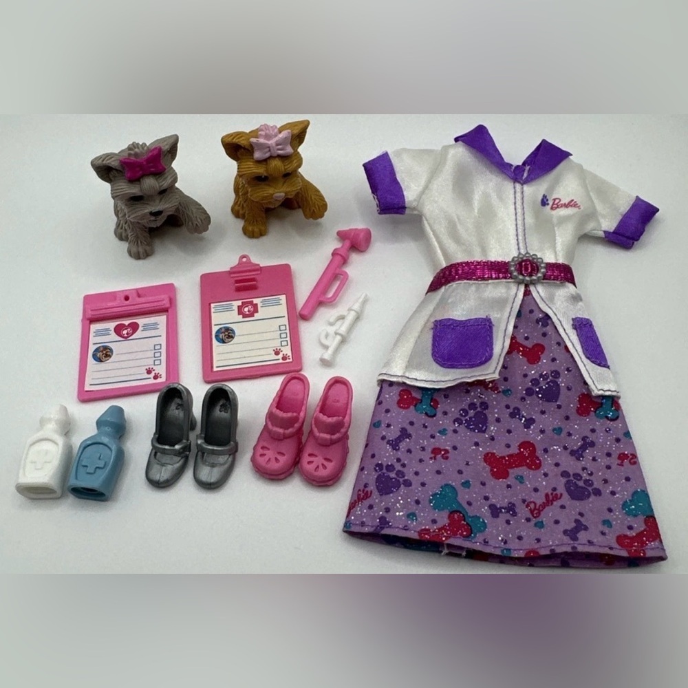 Barbie I Can Be A Vet Doctor #W3740 Mattel 2011 Dog Outfit Replacement Play Set